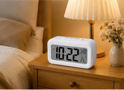 Digital Alarm Clock with Temperature & Date Display – LCD Table Clock with Automatic Sensor, Snooze & Backlight
